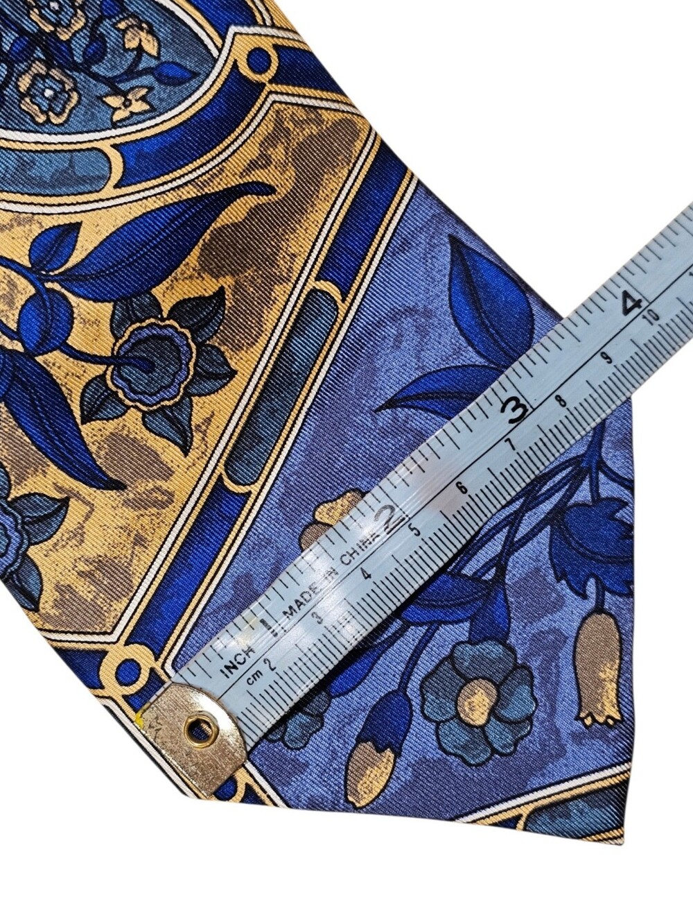 FENDI TIE - Picture 8 of 14